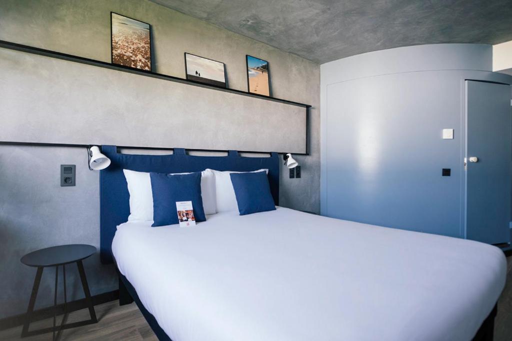 Ibis Hotel *